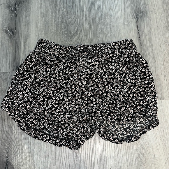 Navy Floral Garage Shorts in XS - Picture 1 of 3